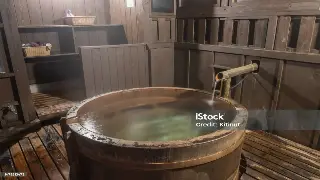 告别肩颈僵硬，解锁全身舒爽：沪上白领必备居家按摩技巧