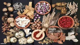 别再傻傻花冤枉钱！魔都老中医揭秘：真正有效的按摩，让你少走99%的养生弯路！ 海报