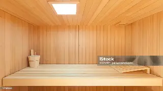 解锁你的“酸痛地图”：全身按摩技巧，让肩颈腰背找回柔软！ 海报