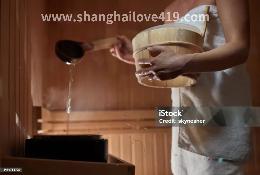 光疗桑拿灯光效果